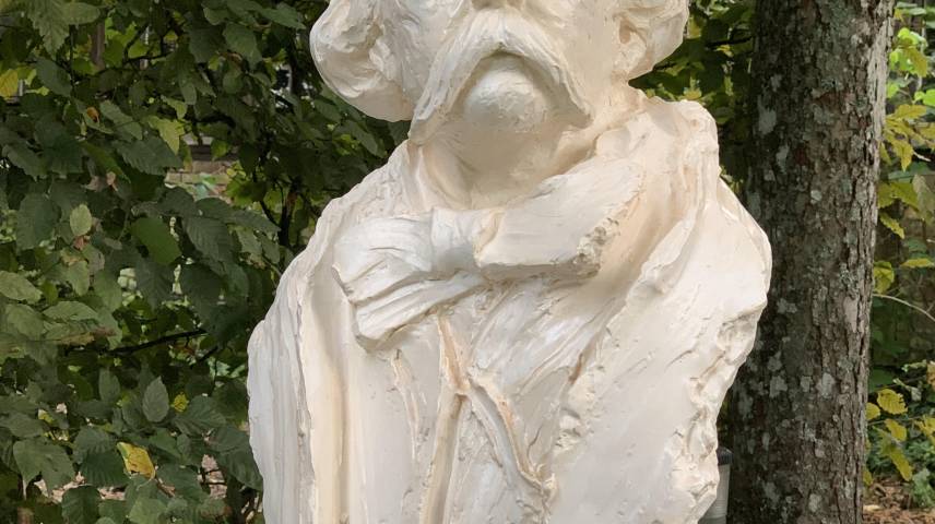 Buste de Gustave Flaubert à la Bibliothèque Gabriel de Broglie, domaine de Bois-Héroult